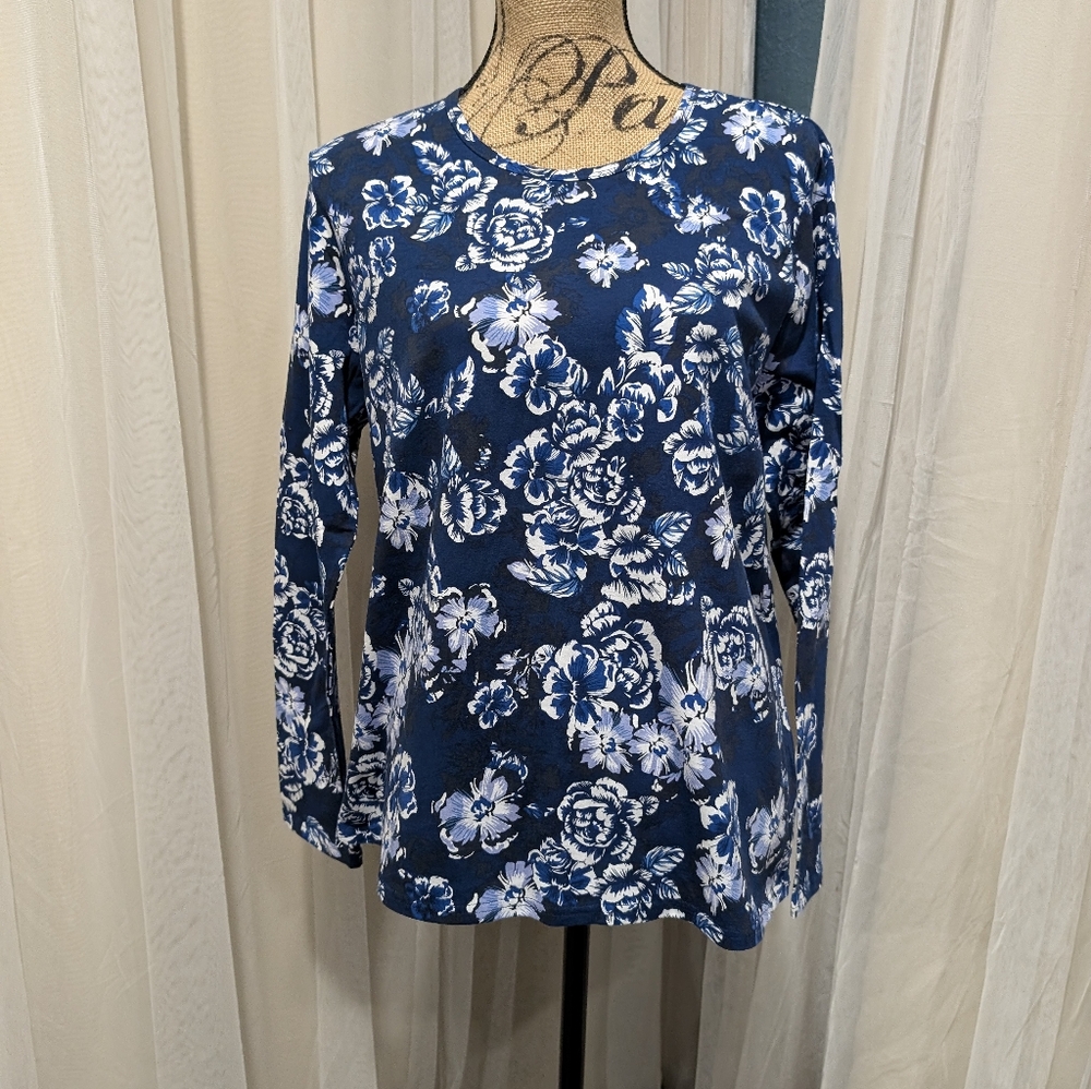 Blue floral long sleeve - Picture 2 of 6